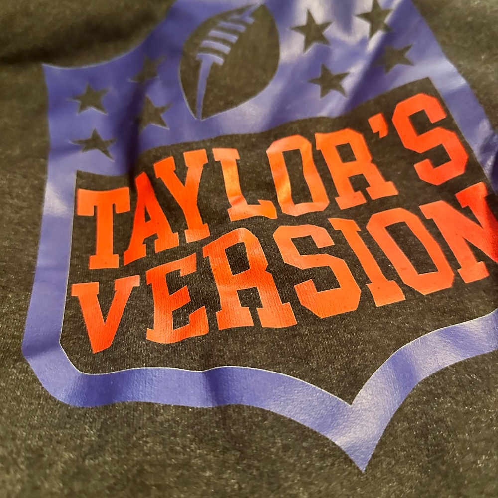 Women’s hoodie - Picture 2 of 3